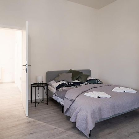 Lucy'S Apartments Olomouc Buitenkant foto