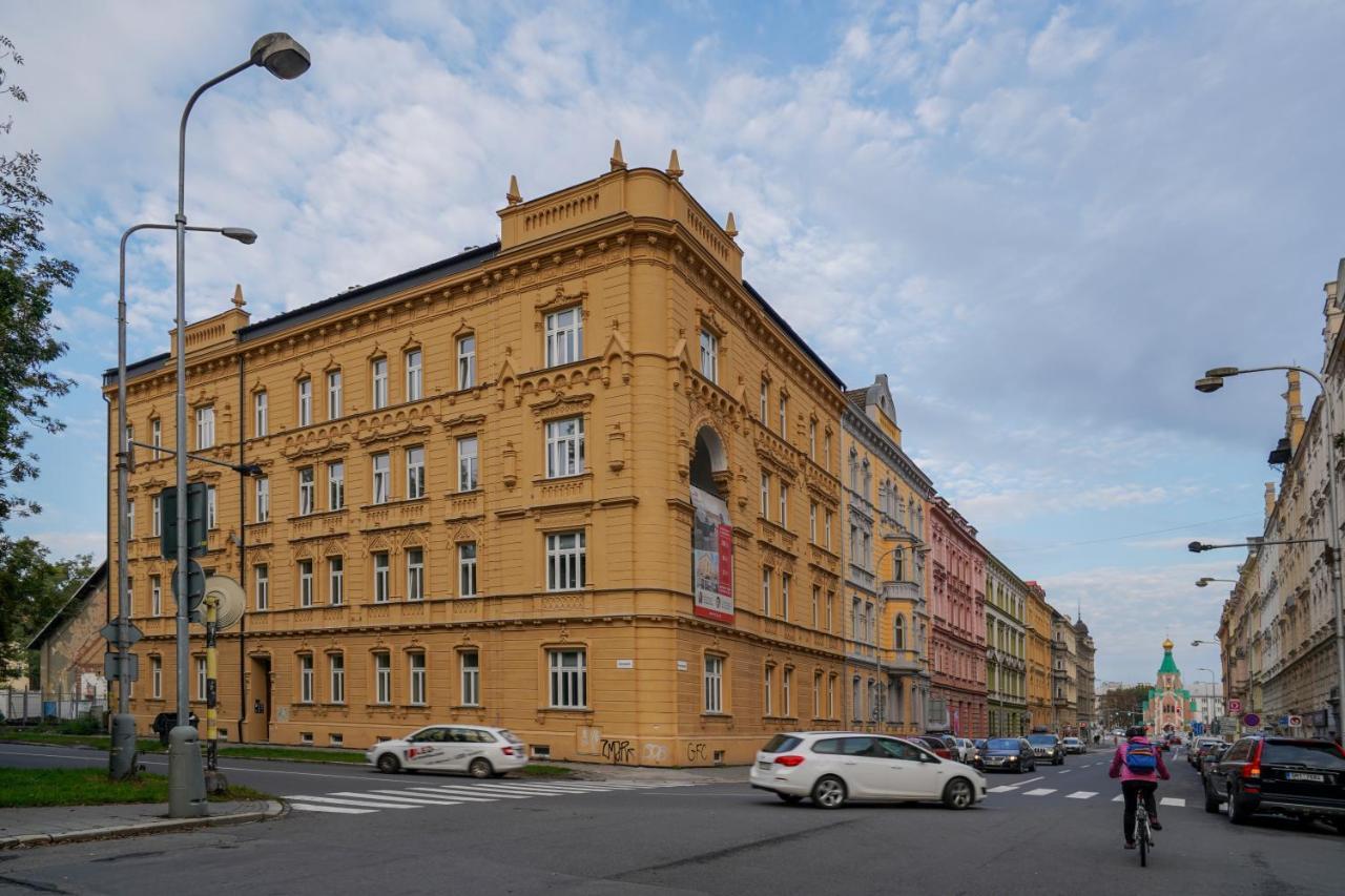 Lucy'S Apartments Olomouc Buitenkant foto